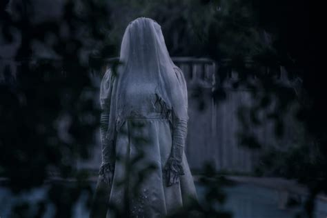  La Llorona -  A Tale of Lost Love, Revenge, and the Echoing Weeping in Spanish Folklore