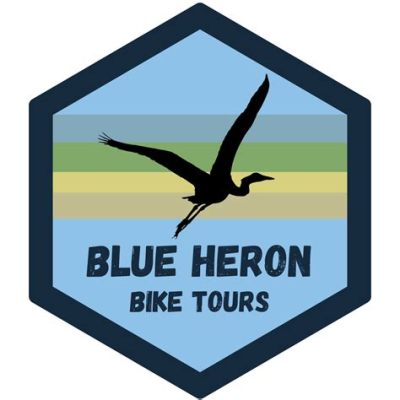 The Blue Heron and the Bicycle: A Quirky Tale Exploring Modernity and Tradition in Appalachia!